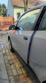 Nem záródó bal ajtó, a másikat nem próbáltam